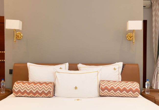 gUST-HOUSE-1--1-(20)