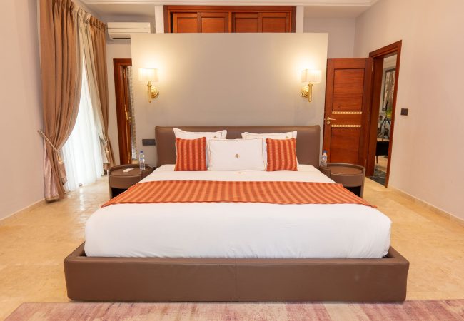 gUST-HOUSE-1--1-(31)